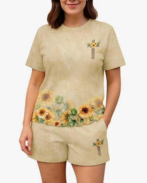 I Believe There Are Angels Among Us Women Casual Shorts