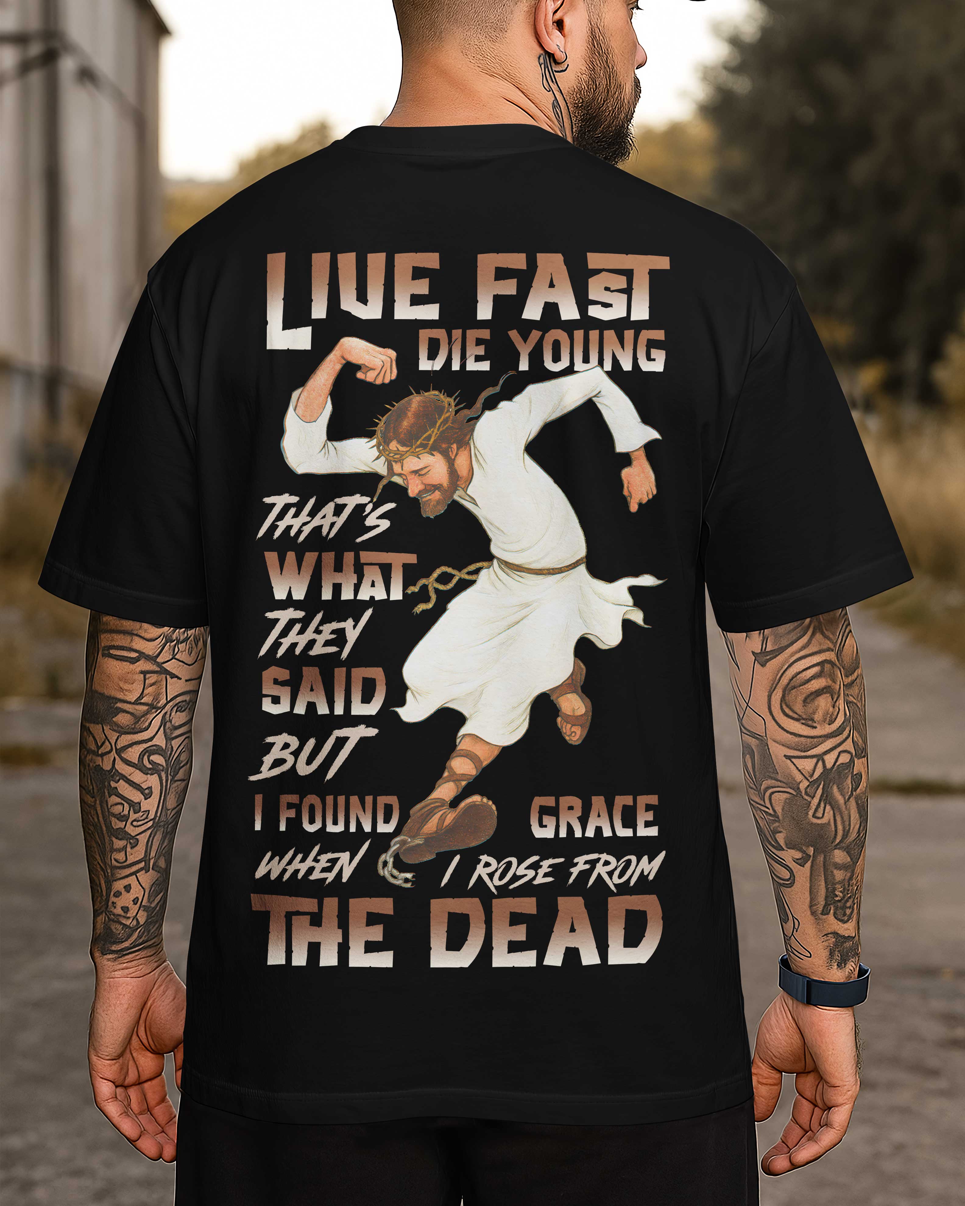 Live Fast Die Young T-Shirt
